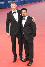 Alexander Skarsgard, Michael Peña Alexander Skarsgard, Michael Peña